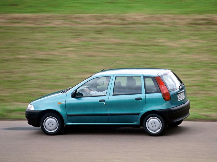  Fiat Punto 5-Door 1993 года  (фото 2 из 3)